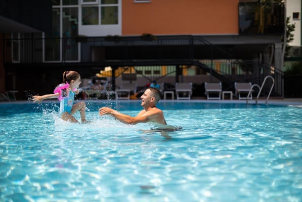 Aparthotel Sheila Jesolo Piscina 07